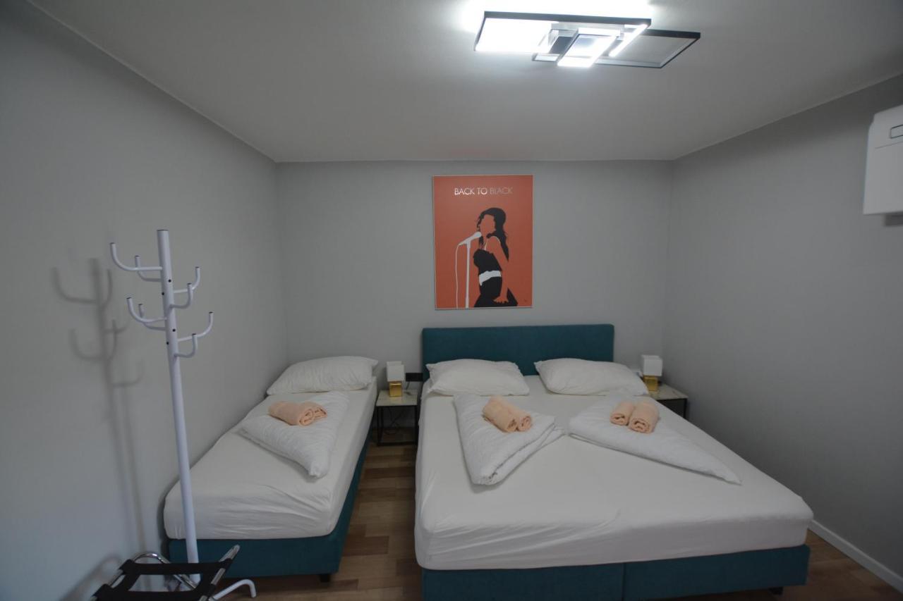 Stadthotel Das 菲拉赫 外观 照片