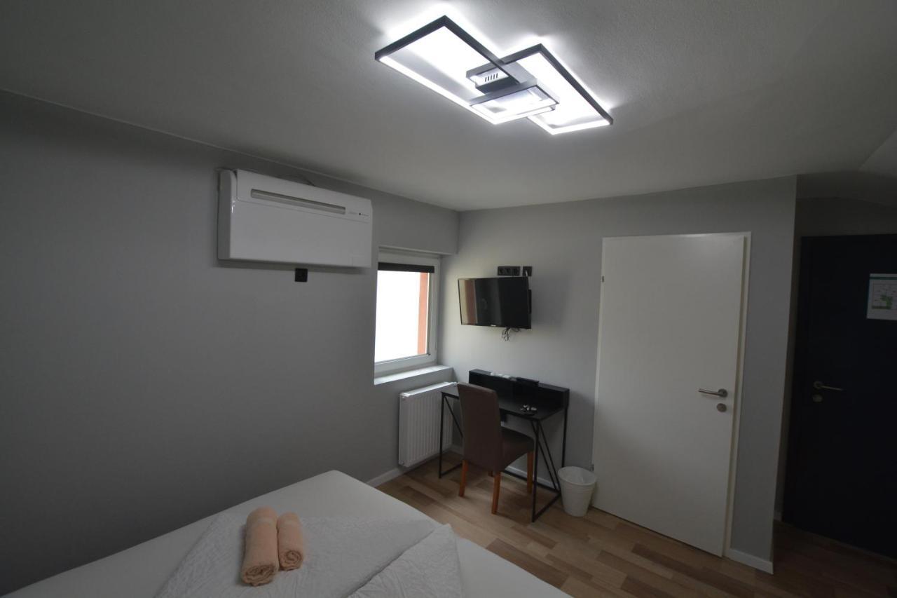 Stadthotel Das 菲拉赫 外观 照片